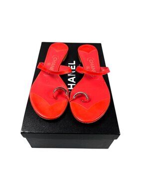 Chanel CC Logo Patent Calfskin Leather Thong Sandals Red EU 37.5 US 7.5